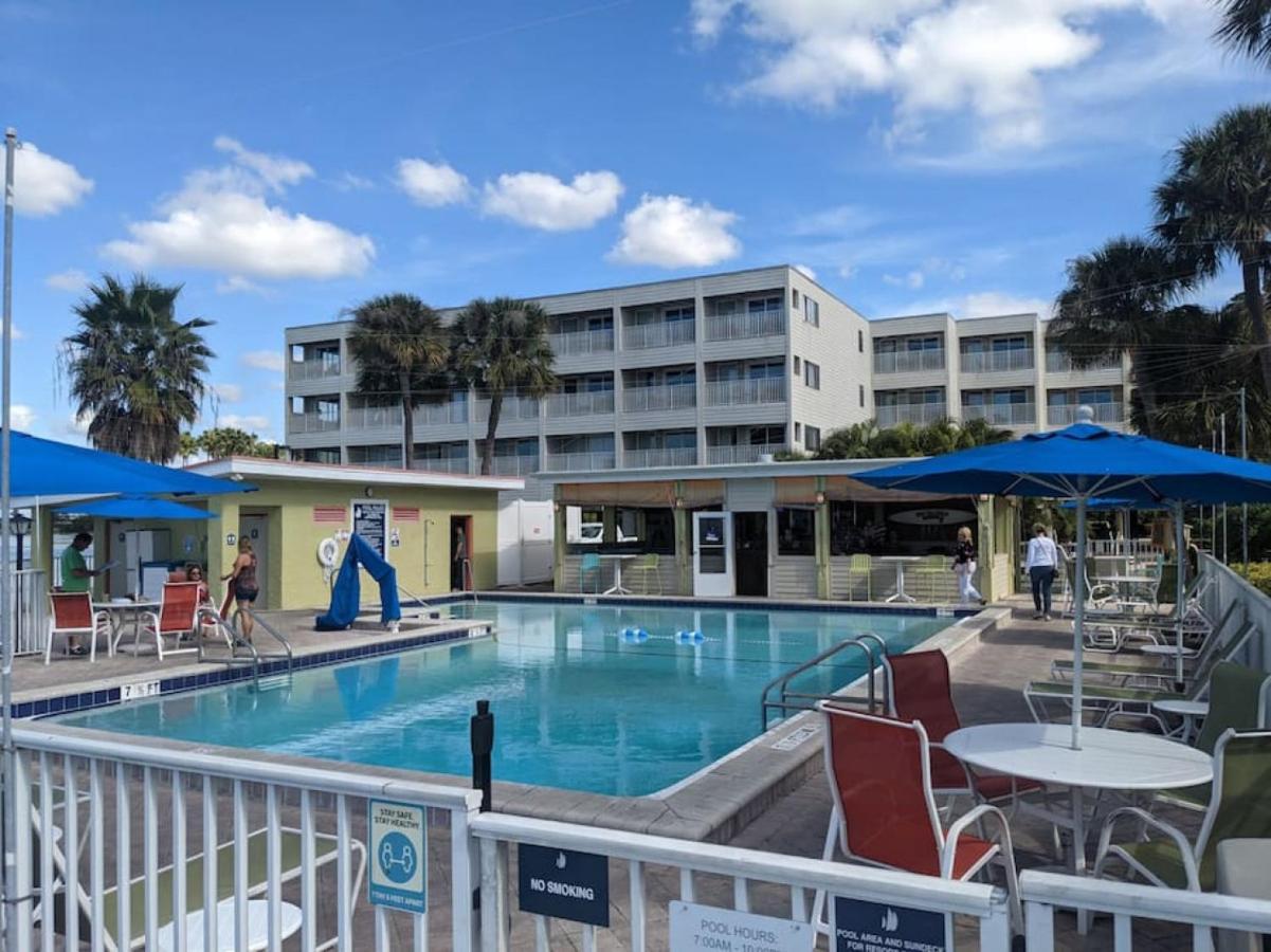 Bay Views From Your Balcony Beach Resort Tampa Exterior foto
