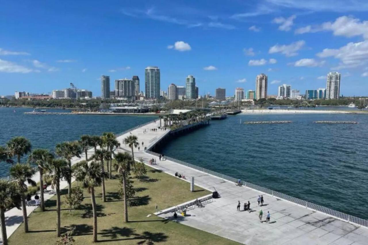 Bay Views From Your Balcony Beach Resort Tampa Exterior foto
