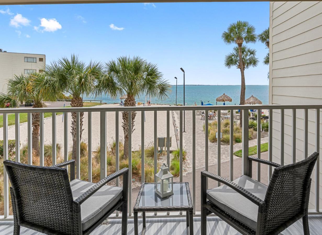 Bay Views From Your Balcony Beach Resort Tampa Exterior foto